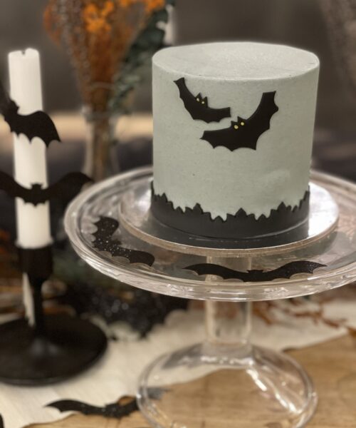 Halloween Cake Grey With Bats