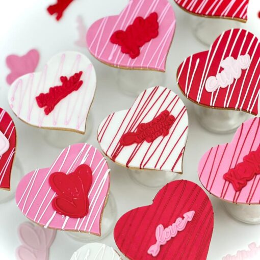 Cookies for Valentine in UAE