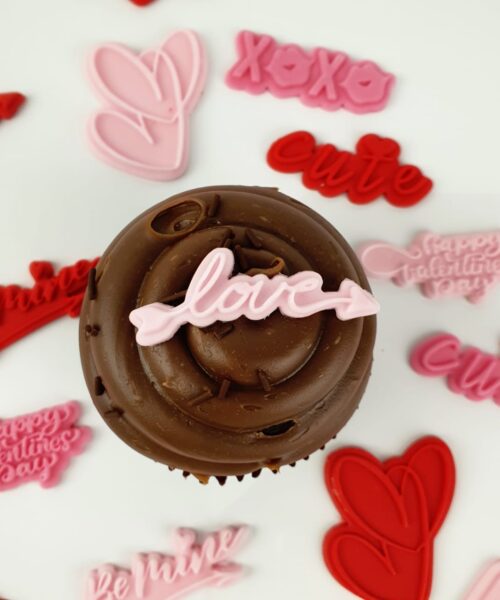 Love cupcake for Valentine in UAE