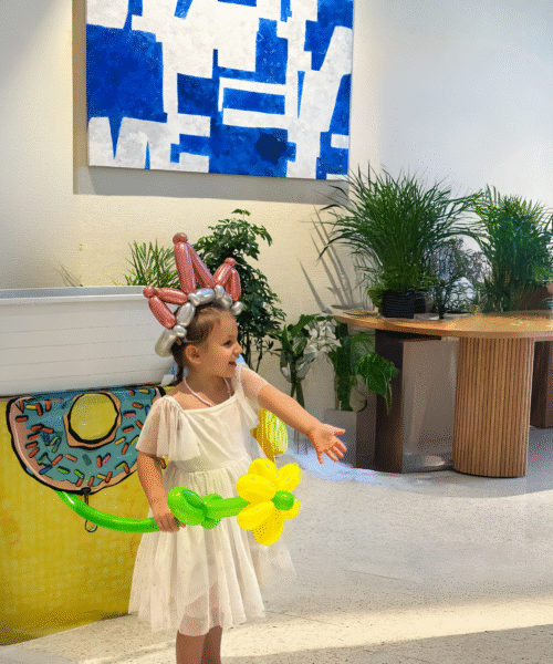 balloons show in UAE